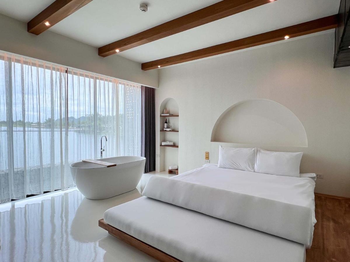 Inlaya Ratchaburi Hotel Екстериор снимка