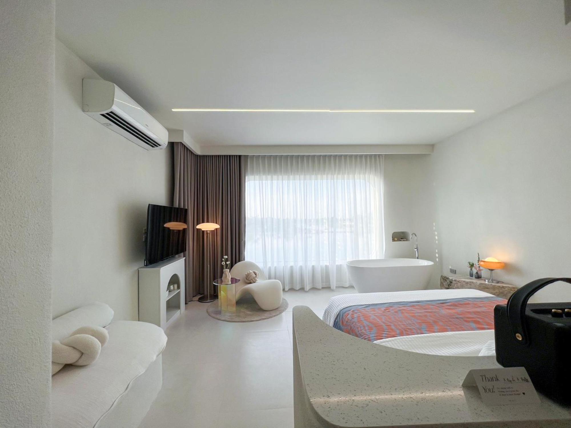 Inlaya Ratchaburi Hotel Екстериор снимка