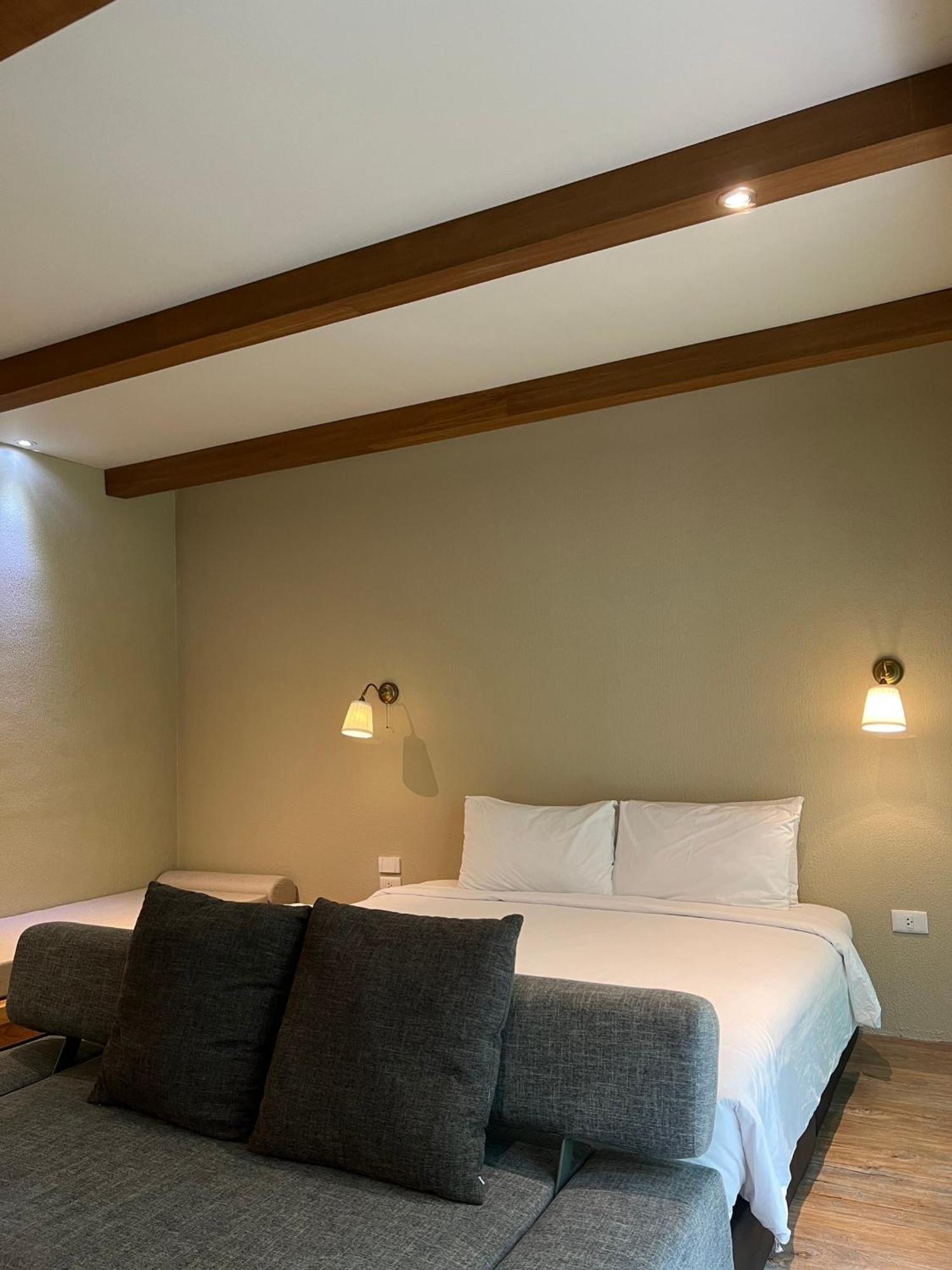 Inlaya Ratchaburi Hotel Екстериор снимка