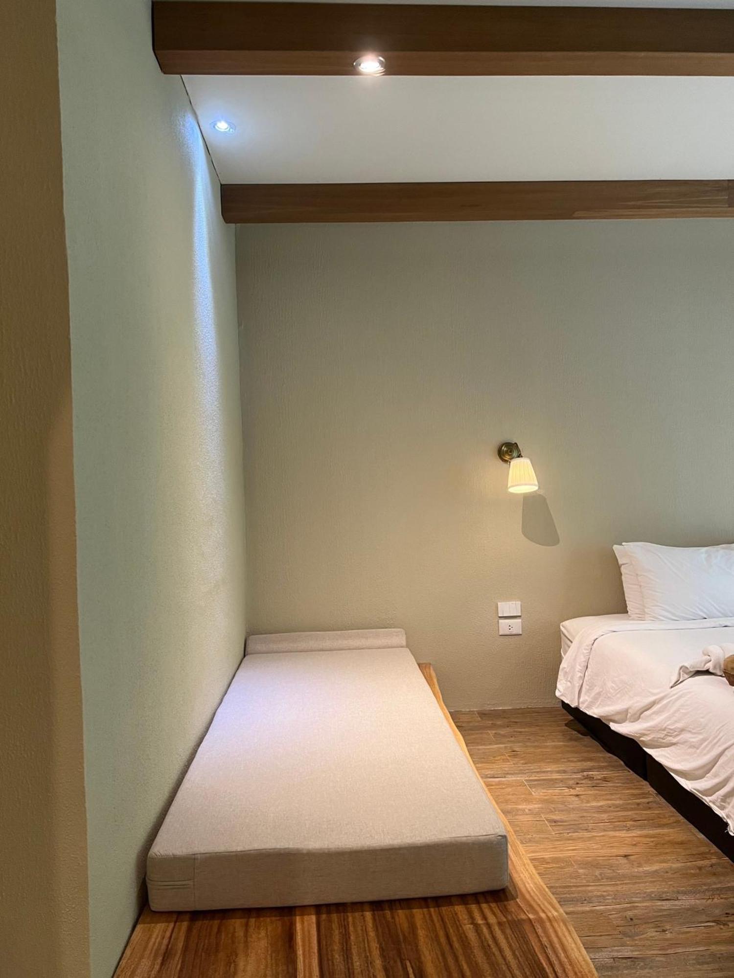 Inlaya Ratchaburi Hotel Екстериор снимка