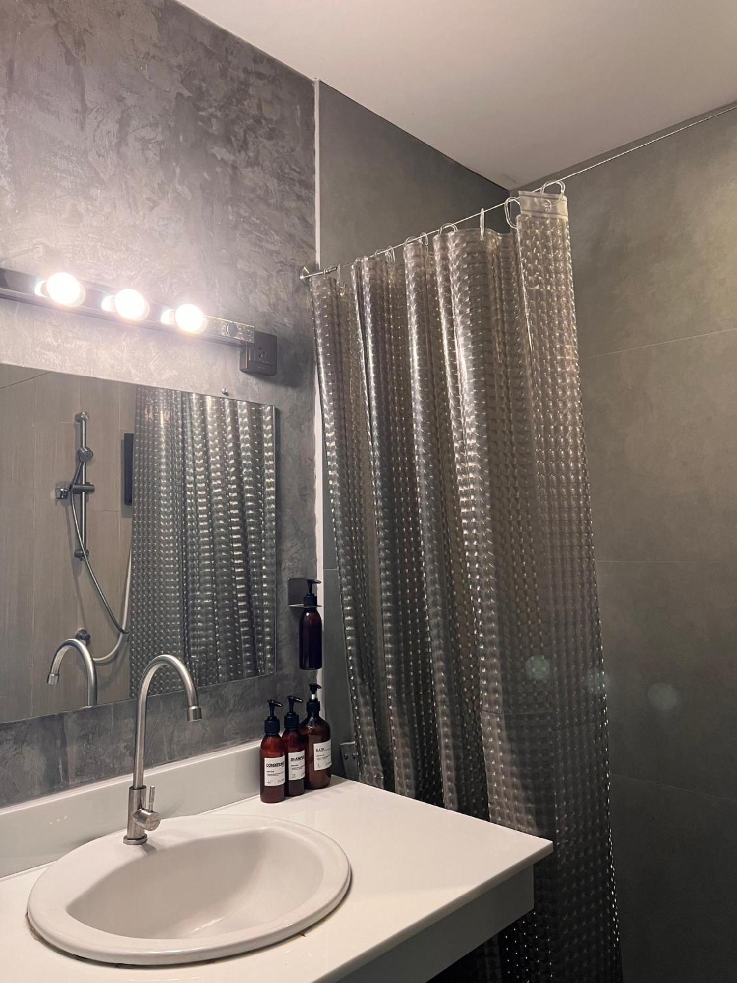 Inlaya Ratchaburi Hotel Екстериор снимка